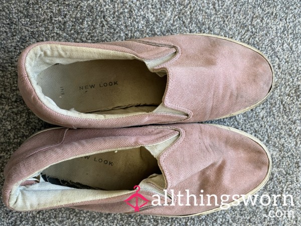Deeply Worn Pink Pumps – Months Of Scented Bare & Nylon Foot Play