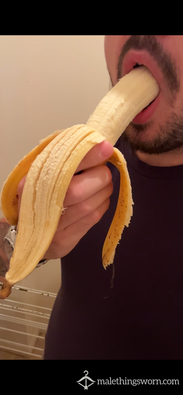 Deepthroating Banana!