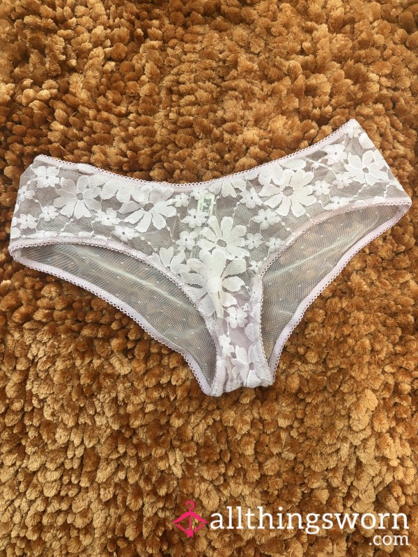 Delicate Sheer Flor*l Lace Panties – Romantic & S**y