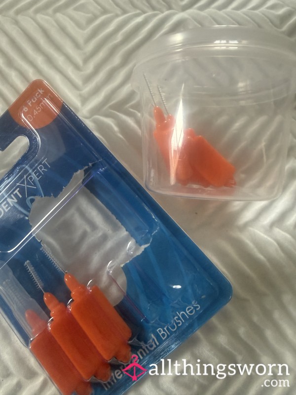 Dental Floss Brushes