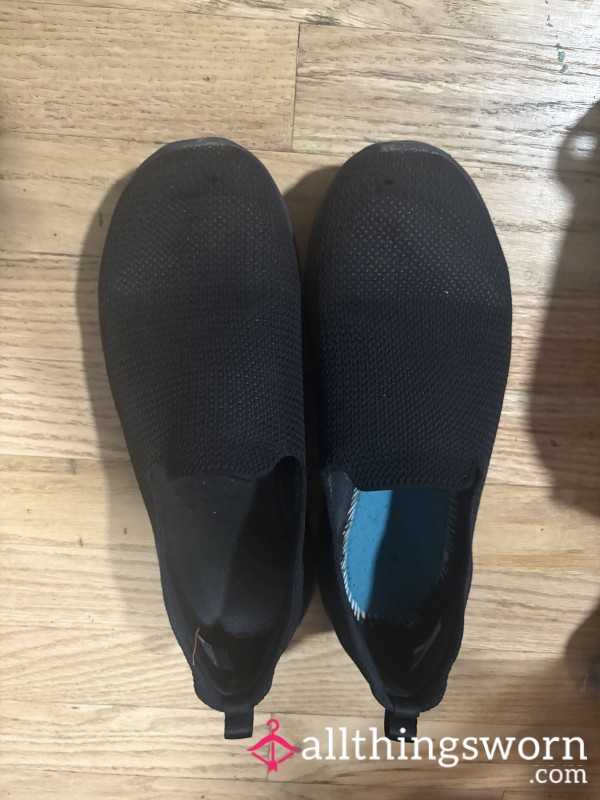 Destroyed 3-Year Worn Skechers Slip-Ons – HHA Work Beast – Missing Sole