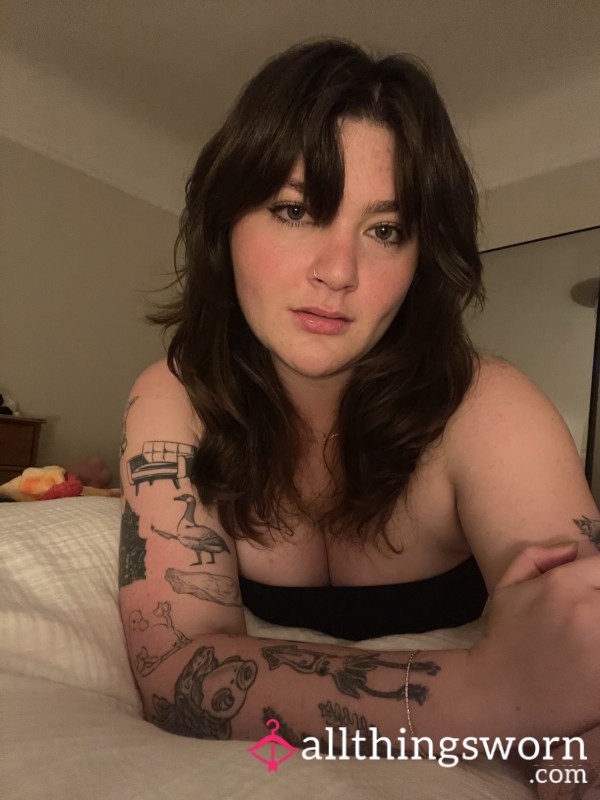 D*ck Rate From A Hot Tatted Brunette
