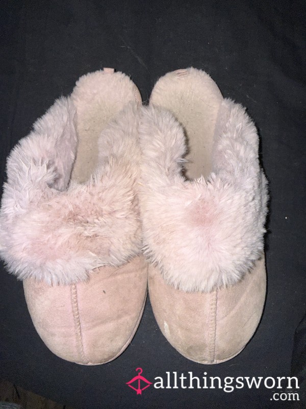 Dirty Pink Well Worn Fluffy Slippers