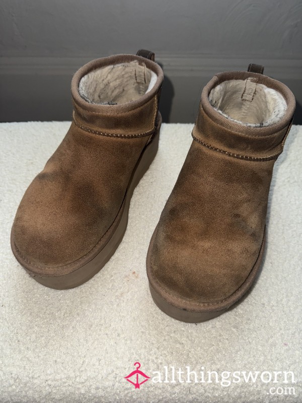 Dirtiest Smelliest Ugg Boots/shoes 🤤😈 Wear Everyday- Extremely Well-Worn‼️ Click Now To See Inside 🥵