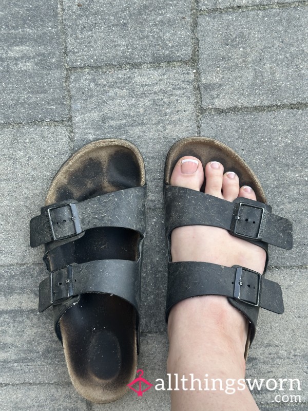 Dirty Birkenstocks 💦