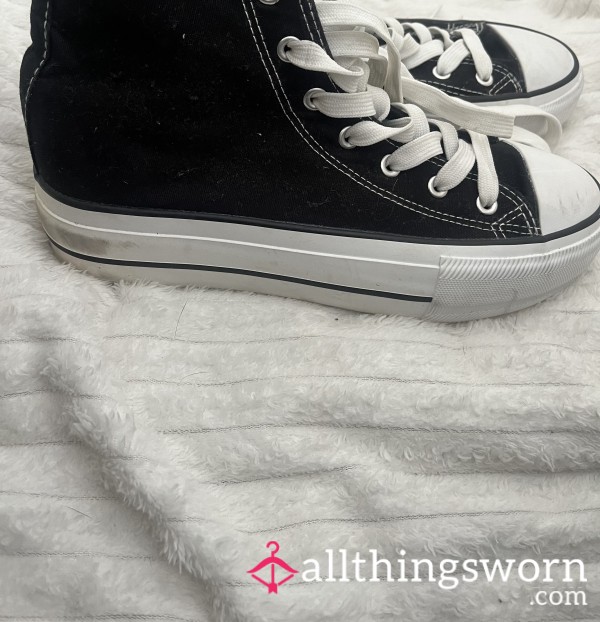 Dirty Black And White Converse