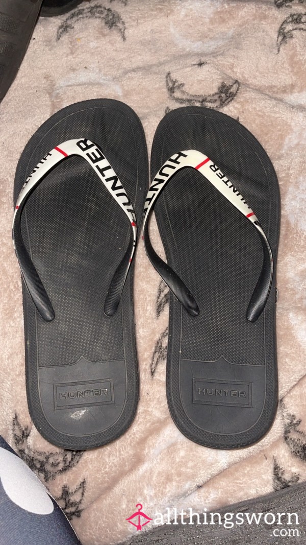 Dirty Black Hunter Flip Flops 🩴