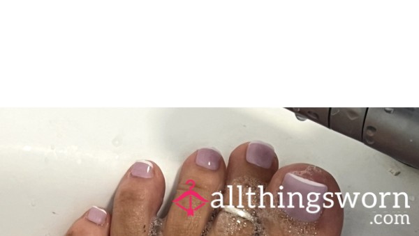 Dirty Bubbly Feet