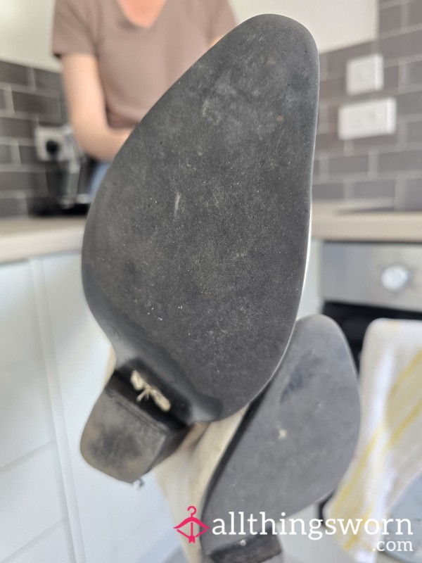 Dirty Cowboy Boots - BOOT CLEANER REQUIRED