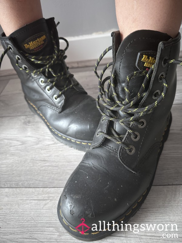Dirty DMs