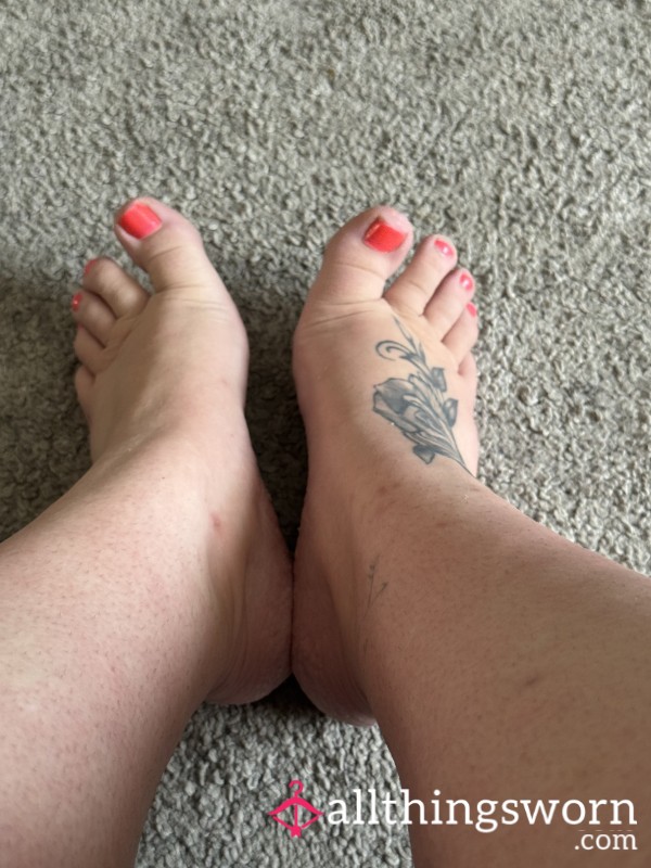 Dirty Dry Feet😈