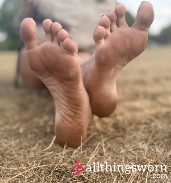Dirty Dusty Feet