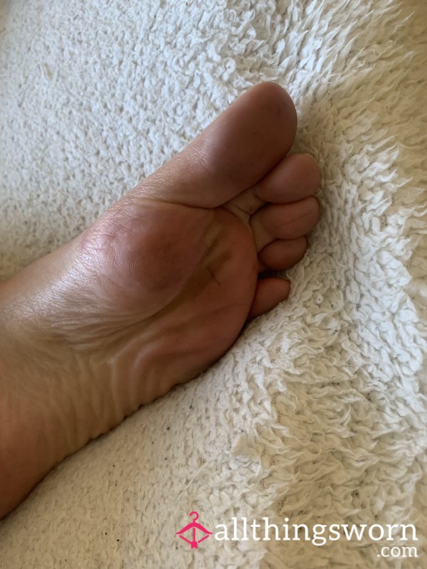 Dirty Feet 👣