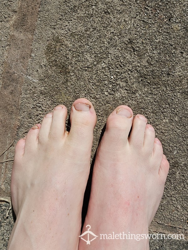Dirty Feet