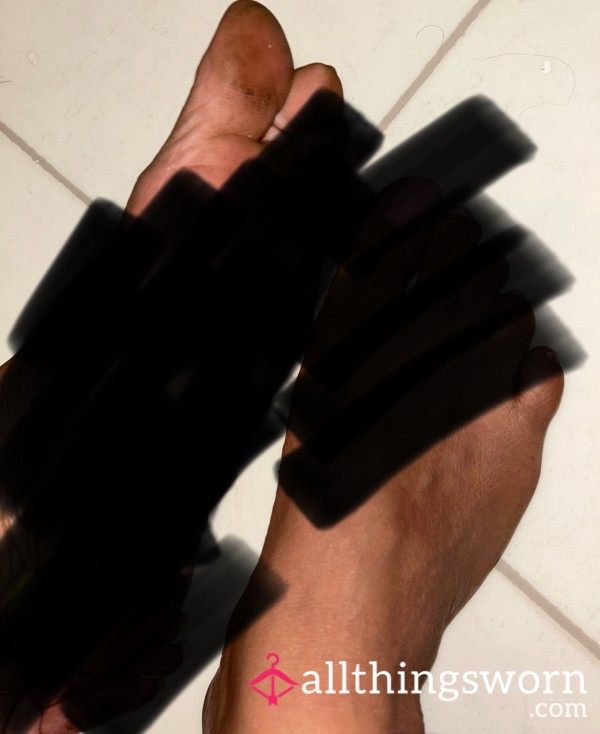 6 Dirty Feet Pictures 3 Hours Gardening In Flip Flops