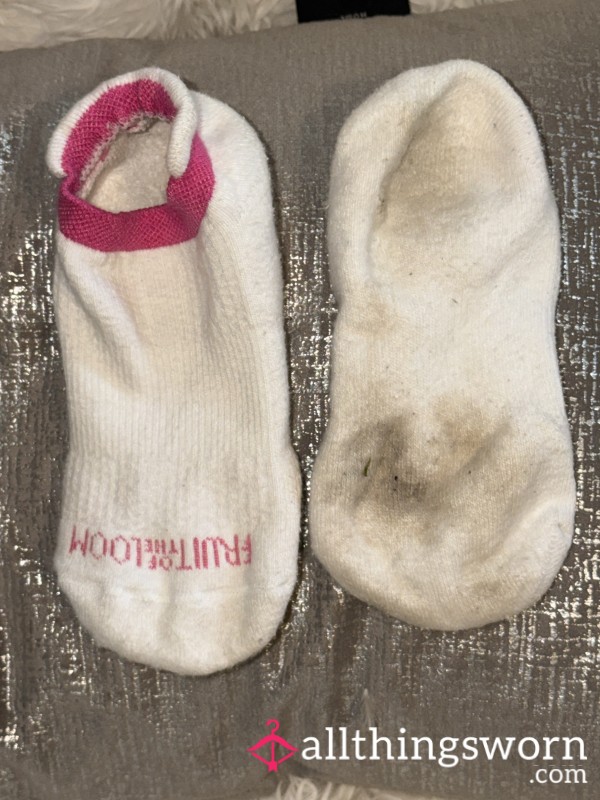 Dirty Fruit Of The Looms No Show Pink White Socks