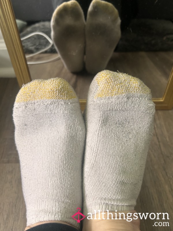 Dirty Girl Feet…..