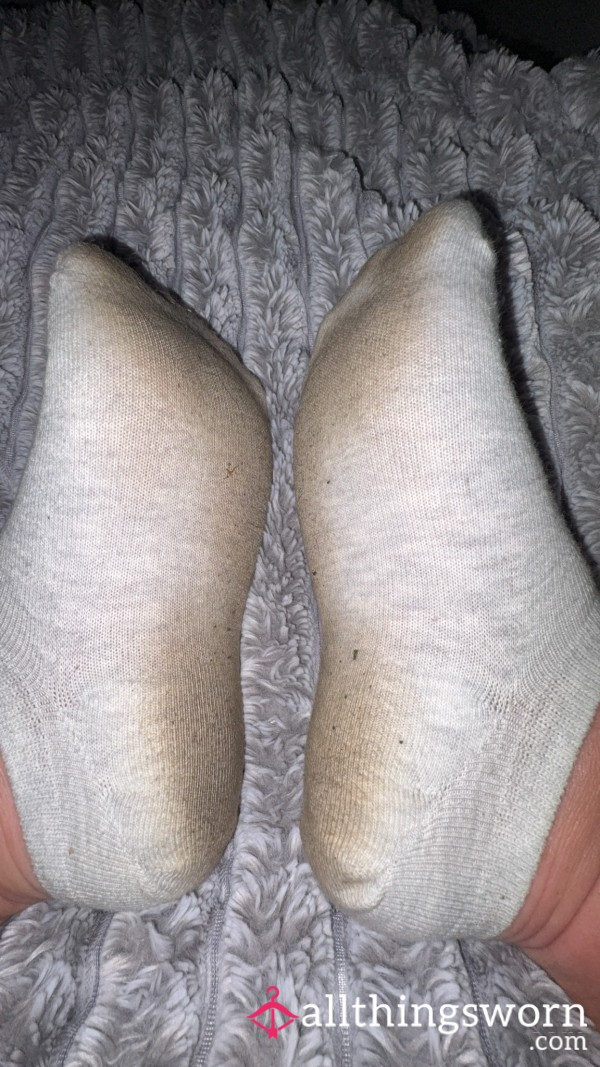 Dirty Grey Ankle Socks 🧦