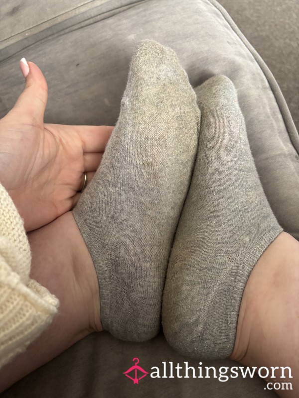 Dirty Grey Cotton Ankle Socks 😉