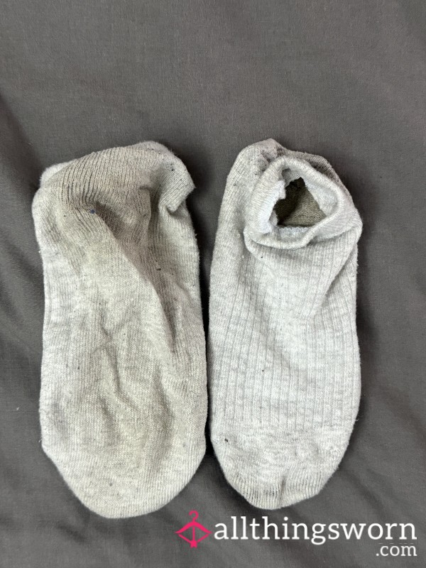 DIRTY GREY SOCKS