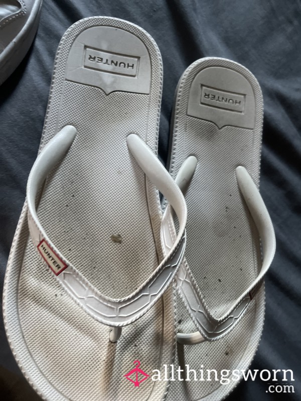 Dirty Hunter Flip Flops 🩴