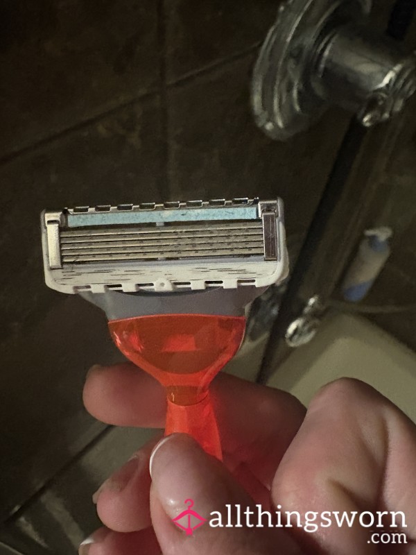 Dirty Old Hairy Razor Head