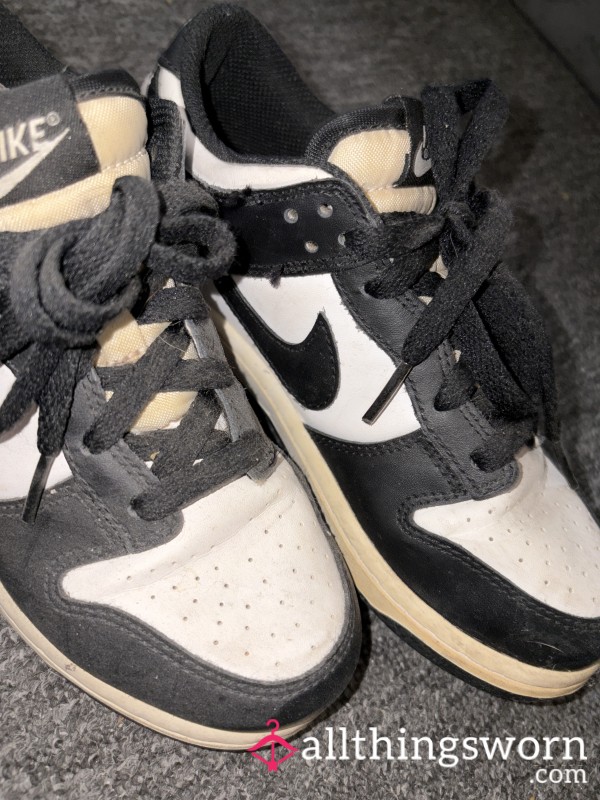 Size 2.5UK Dirty Old Nike Dunks