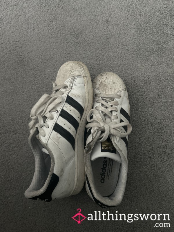 Dirty Old Trainers UK 7