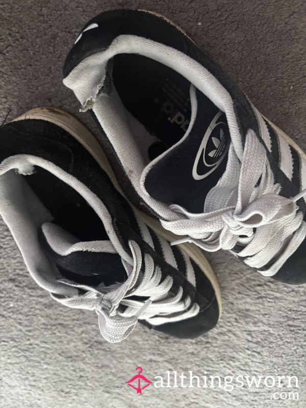 Dirty Old Worn Shoes Size 7.5 Women’s