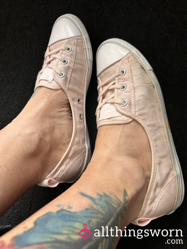 Dirty Pink Converse Pumps / Sneakers 🦶👟 🥵