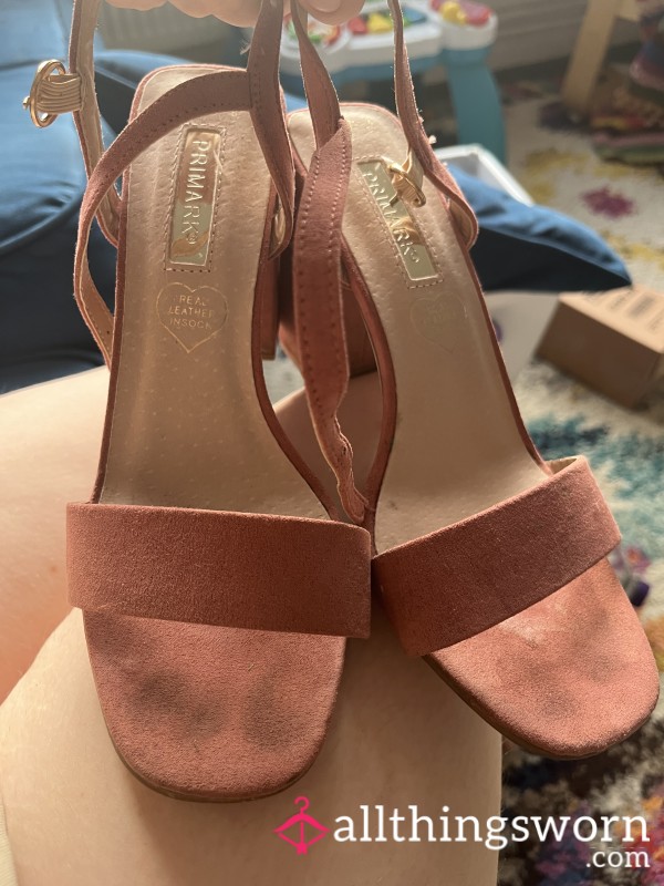 Dirty Pink Heels With Toe Marks