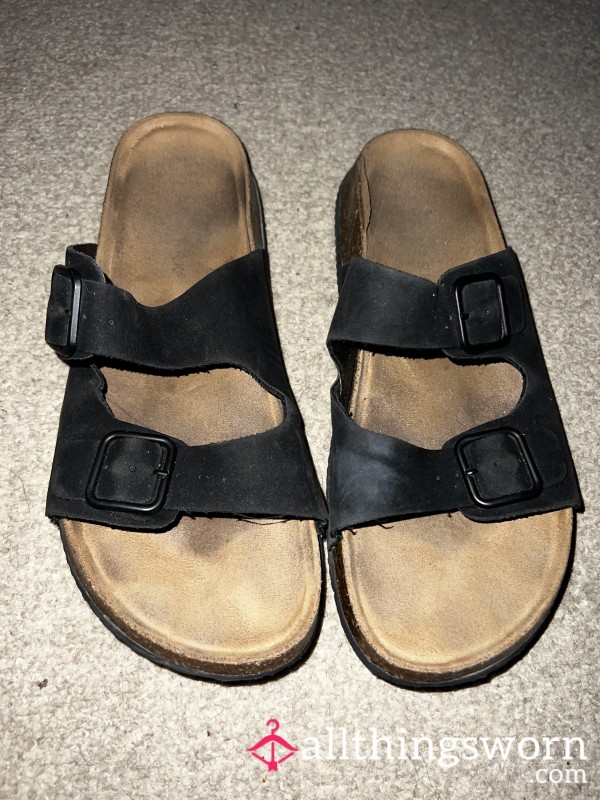 Dirty Sandles