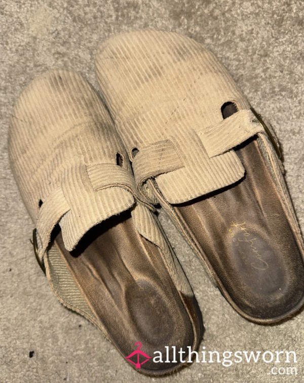Well Worn Dirty Slip Ons Size 6