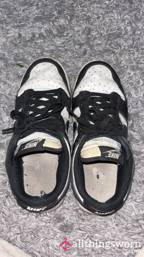 Dirty Smelling Shoes