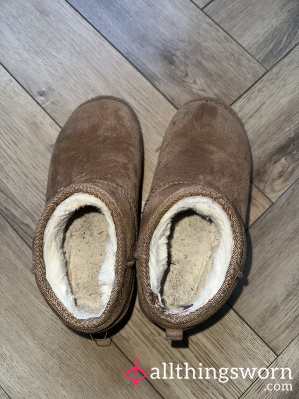 Dirty Smelly Boots