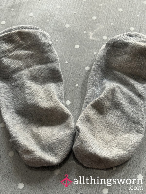 Dirty, Smelly Cute Heart Socks