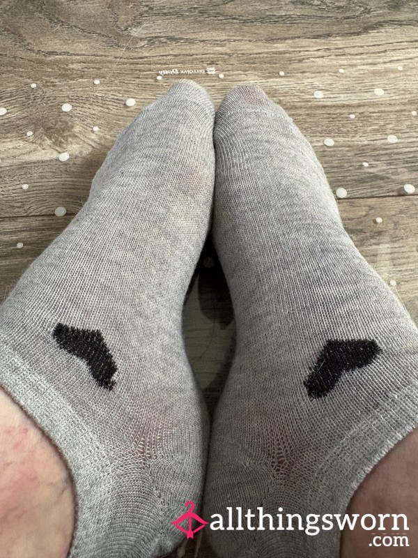 Dirty, Smelly Cute Heart Socks
