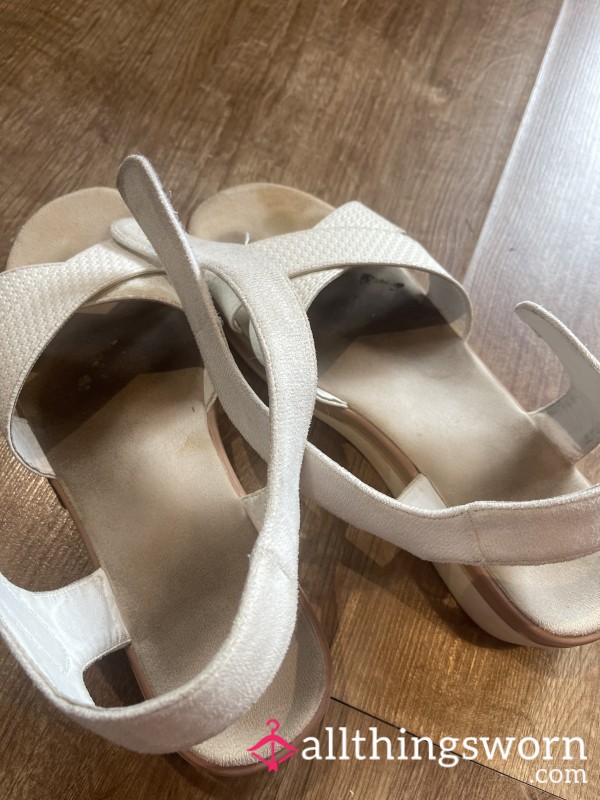 Dirty Smelly Holiday Sandles