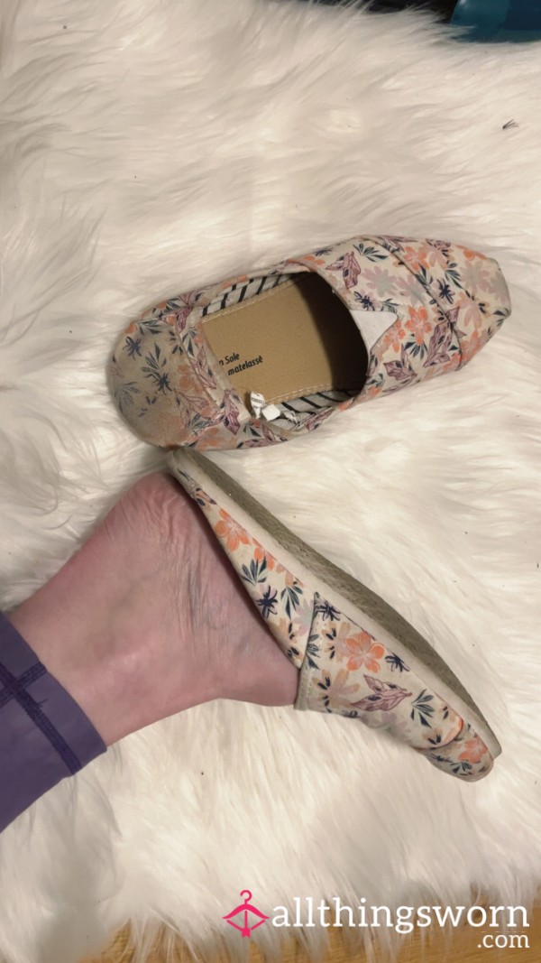 Dirty, Smelly, Well-Worn Flower Flats