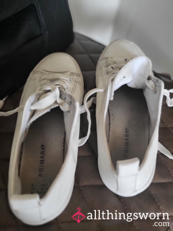 Dirty Smelly White Lace Up Pumps
