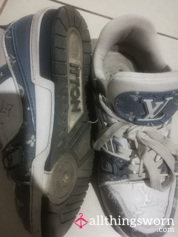 Dirty Sneakers