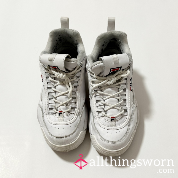 Dirty Sneakers - Fila (White)