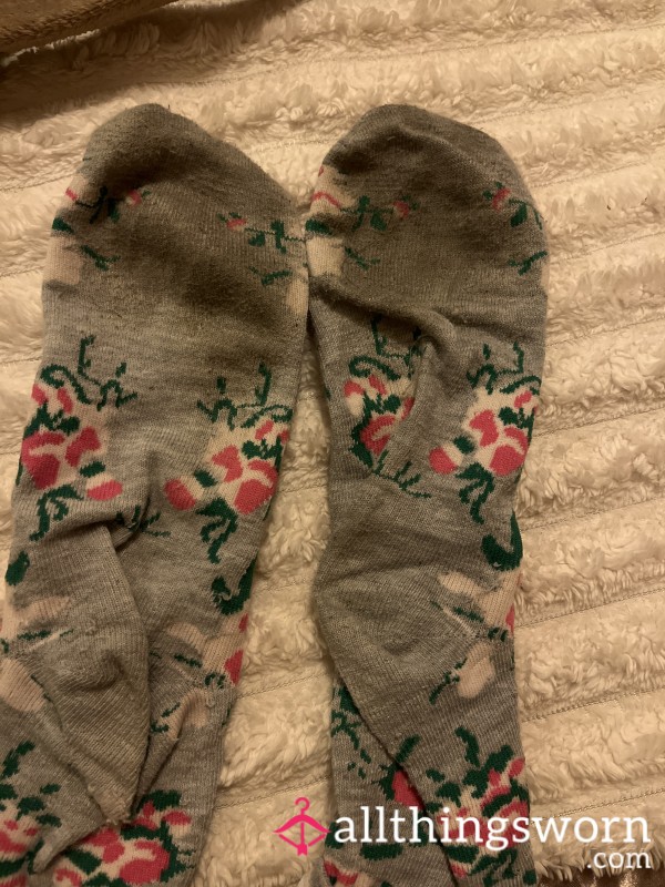 Dirty Socks I Been To Gym In. Worn 2 Days. Will Where Them For 24hours Before Send Them. Very Stinky Full My Essence. 👠🫦💖⛓️👅