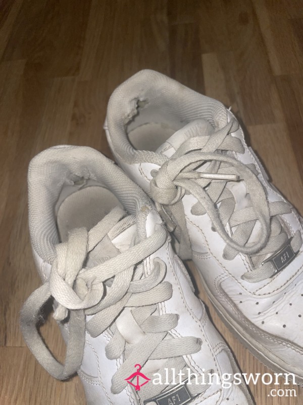 DIRTY STINKY WELL LOVED AF1