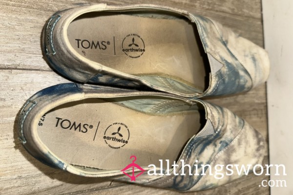Dirty, Stinky Well Worn Toms