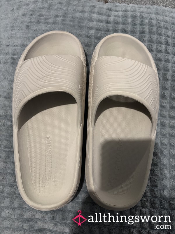 Dirty, Sweaty, Worn Sliders💦 Size 8🥵