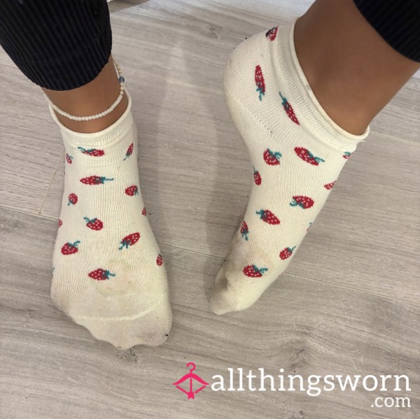 Dirty Trainer Socks 🍓