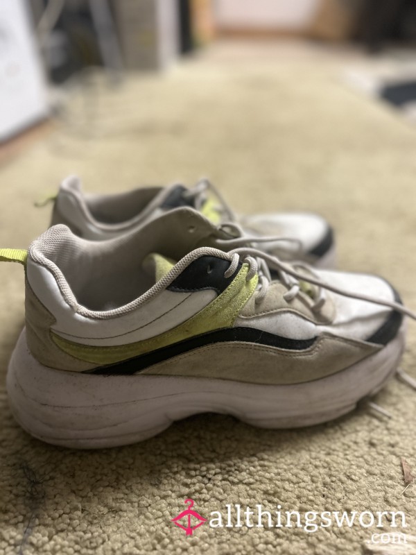 Dirty Trainers/sneakers