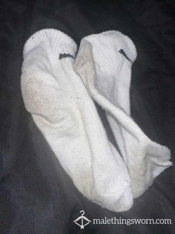 Dirty Used Ankle Nikes😈