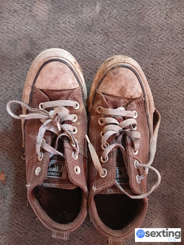 Dirty Used Converse